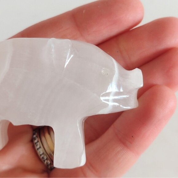 Vintage Handcarved White Onyx Stone Pig Figurine Sculpture Small - Picture 4 of 5